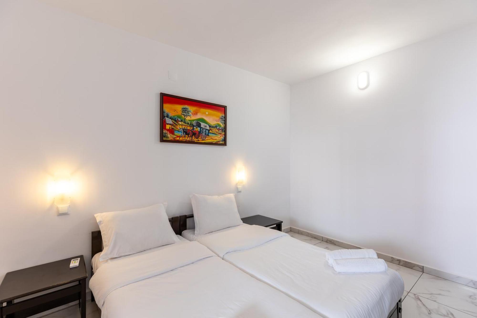 Magna Oura Hotel อัลบูเฟรา ภายนอก รูปภาพ